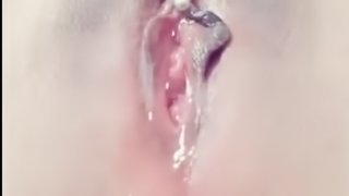 SQUIRTING CREAMY